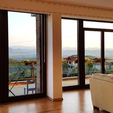 #ioniahouse Surrel Willa *