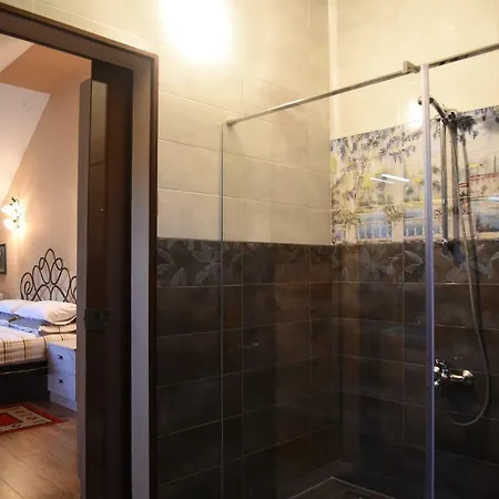 #ioniahouse Surrel Willa Tirana