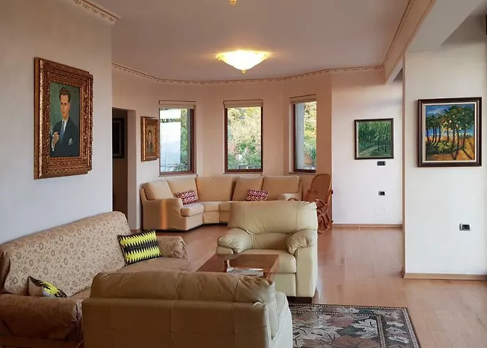 #ioniahouse Surrel Tirana